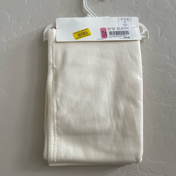 Starting Out My First Christmas and Christmas Tree Embroidered Blanket - Picture 3 of 3